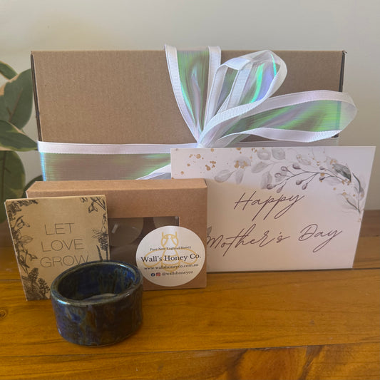 Mothers Day “Pearl” Pottery Pottery Tea Light Candle & Seed Gift Box
