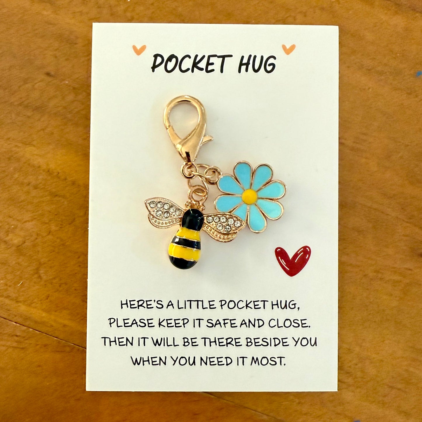 Pocket Hug - Bee & Flower Clasp