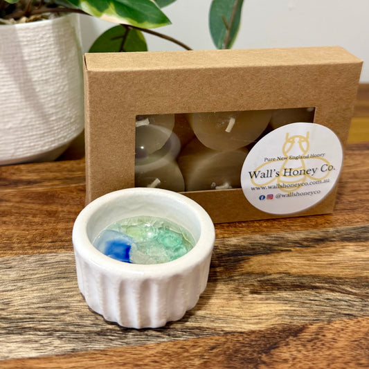 “Clover” Pottery Tall Tea Light Beeswax Candle Holder and Pack of 6 candles