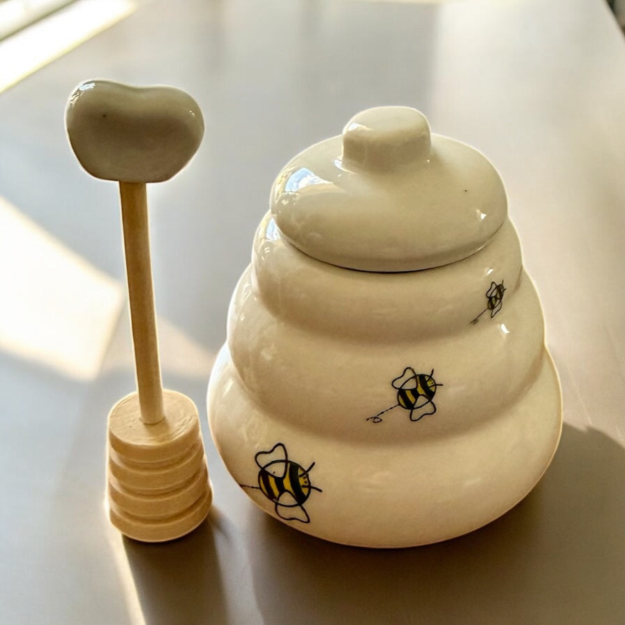 Honey Pot with Dipper