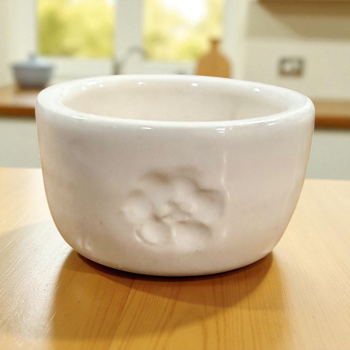 “Flora” Pottery Tall Tea Light Beeswax Candle Holder and Pack of 6 candles