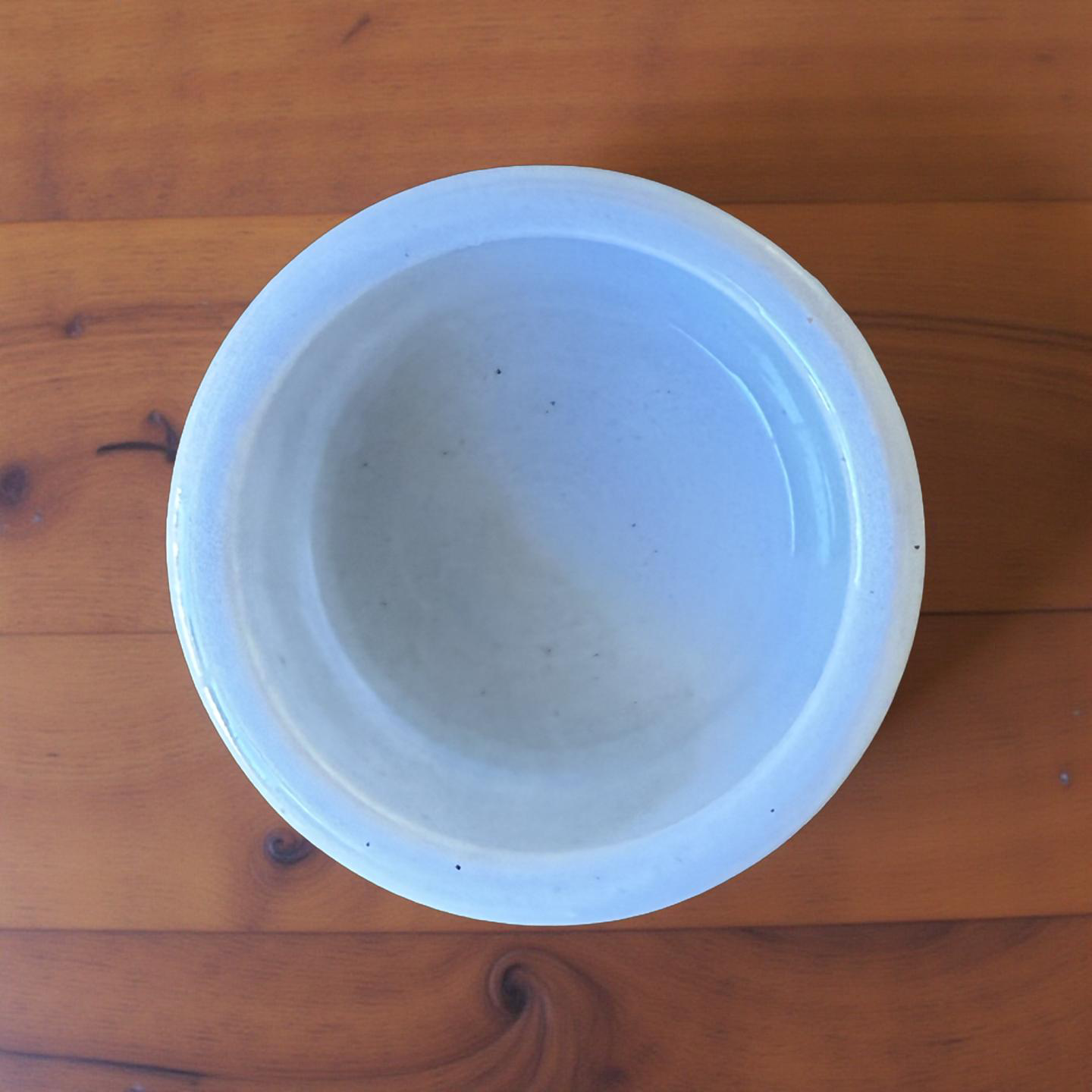 “Delilah” Pottery Tall Tea Light Beeswax Candle Holder and Pack of 6 candles